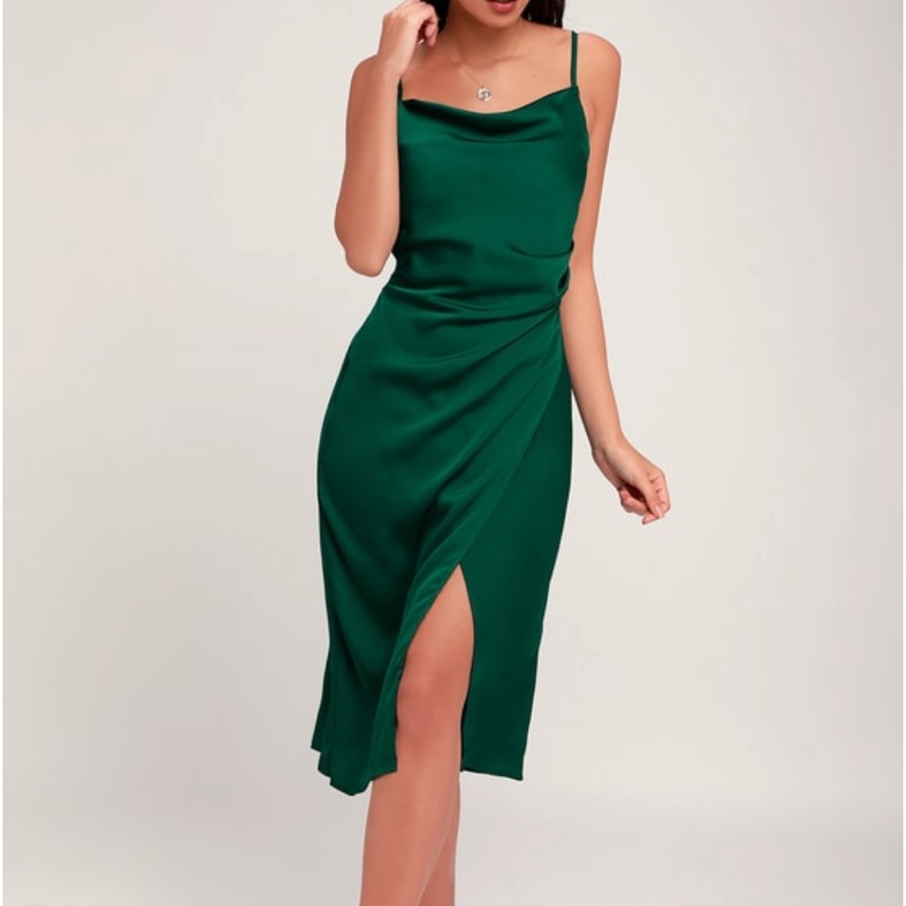 Lulu’s Hollywood Woman Forest Green Satin Midi Dress
